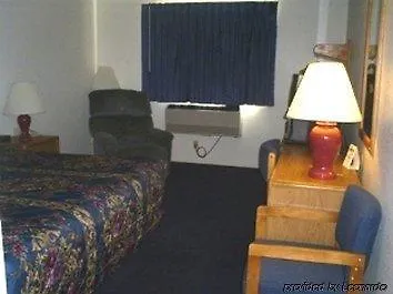 Econo Lodge *