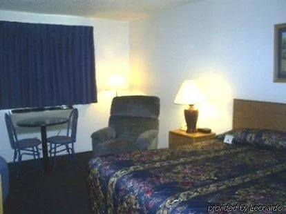 Lodge Econo *
